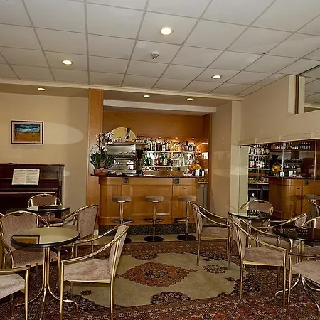 Grand Plaza Otel 4*