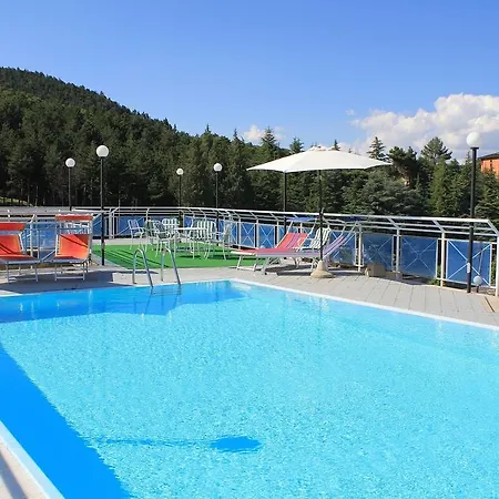Grand Plaza 4*